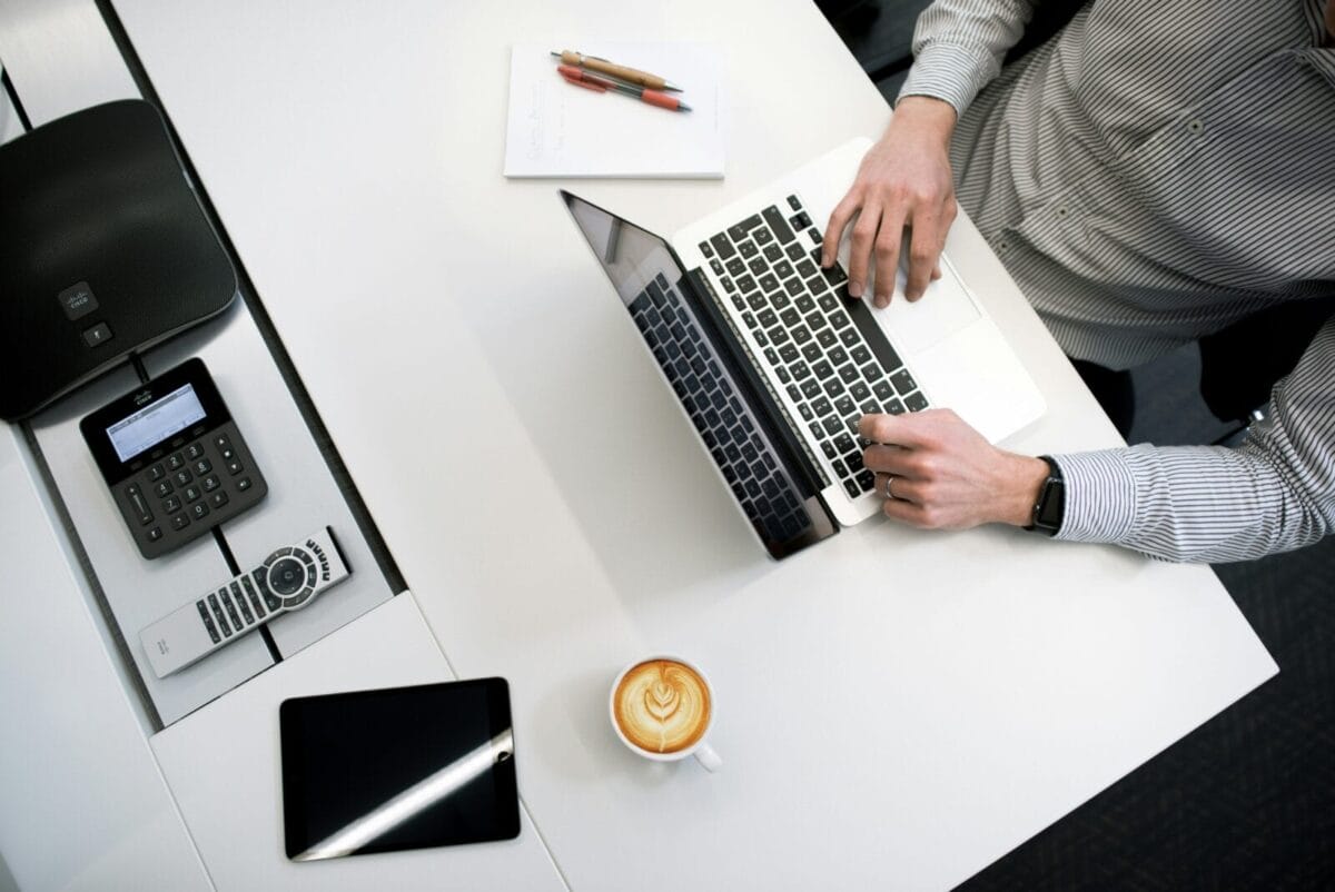 Unsplash - 07/08/2025 - management